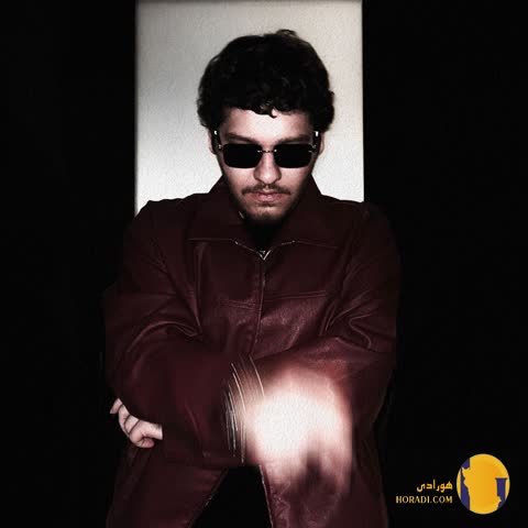 دانلود اهنگ هنوزم داری گردن آرون + متن اهنگ