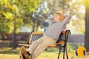 ترس از پیری نگرانی های وجودی و راه های پذیرش