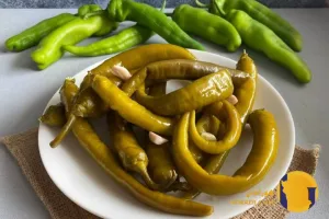 طرز تهیه ترشی فلفل سبز مرحله به مرحله + تند و خوش طعم