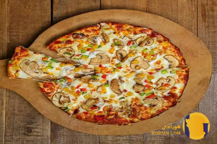 طرز تهیه پیتزا قارچ و مرغ مرحله به مرحله + خانگی و سریع