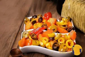 طرز تهیه ترشی اسپانیایی با قارچ مرحله به مرحله + خوش طعم و بین المللی