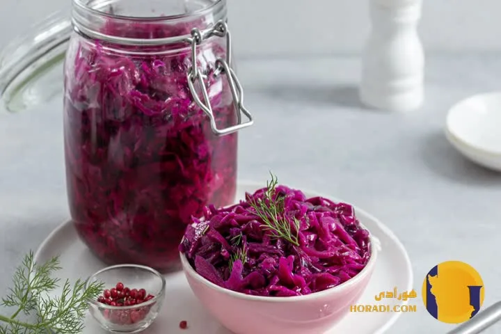 طرز تهیه ترشی کلم بنفش رستورانی مرحله به مرحله + ترد و جذاب