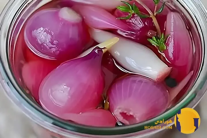 طرز تهیه ترشی پیاز قرمز مرحله به مرحله + ترد و خوش رنگ