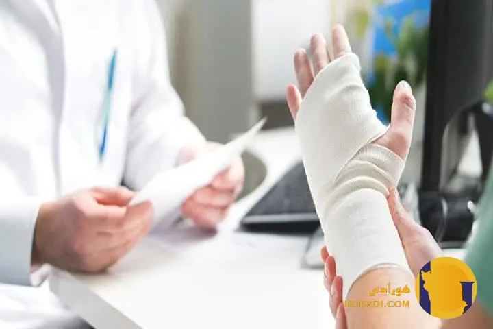 کمک فوری در شکستگی باز و خروج استخوان