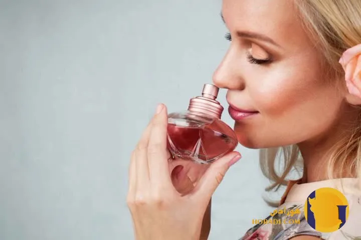 10 عطر کلاسیک زنانه با رایحه فراموش نشدنی