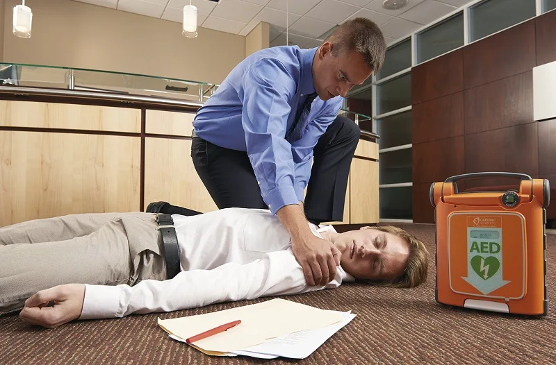 کمک فوری در از دست دادن هوشیاری و حالت شوک