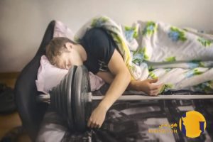 نقش خواب در ریکاوری و رشد عضلات در بدنسازی