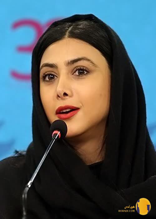 آزاده صمدی