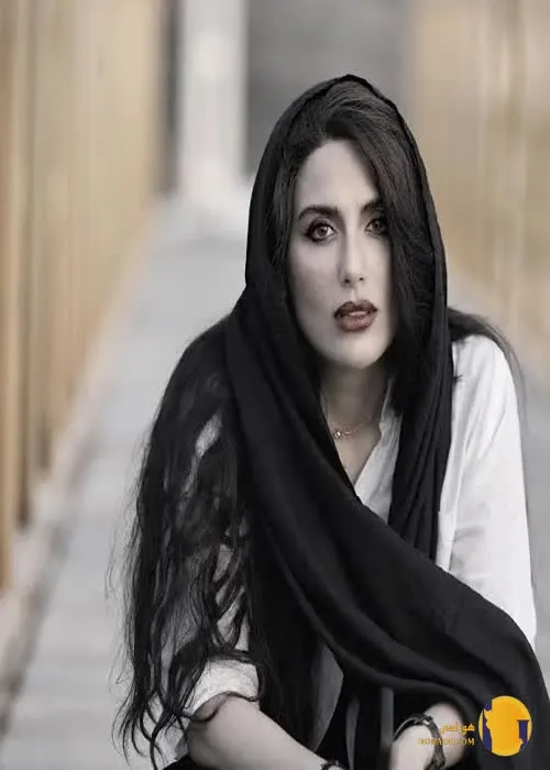 رها خدایاری