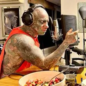 دانلود اهنگ کی از پشت لباستو میبنده امیر تتلو + متن اهنگ